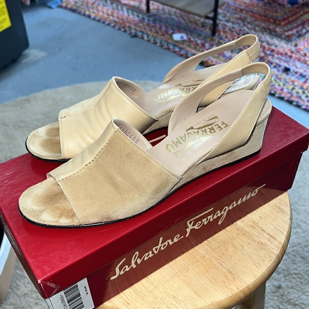 Salvatore Ferragamo Vintage Tan Suede& Leather Slingback Wedges-“Gazania”9AAAA